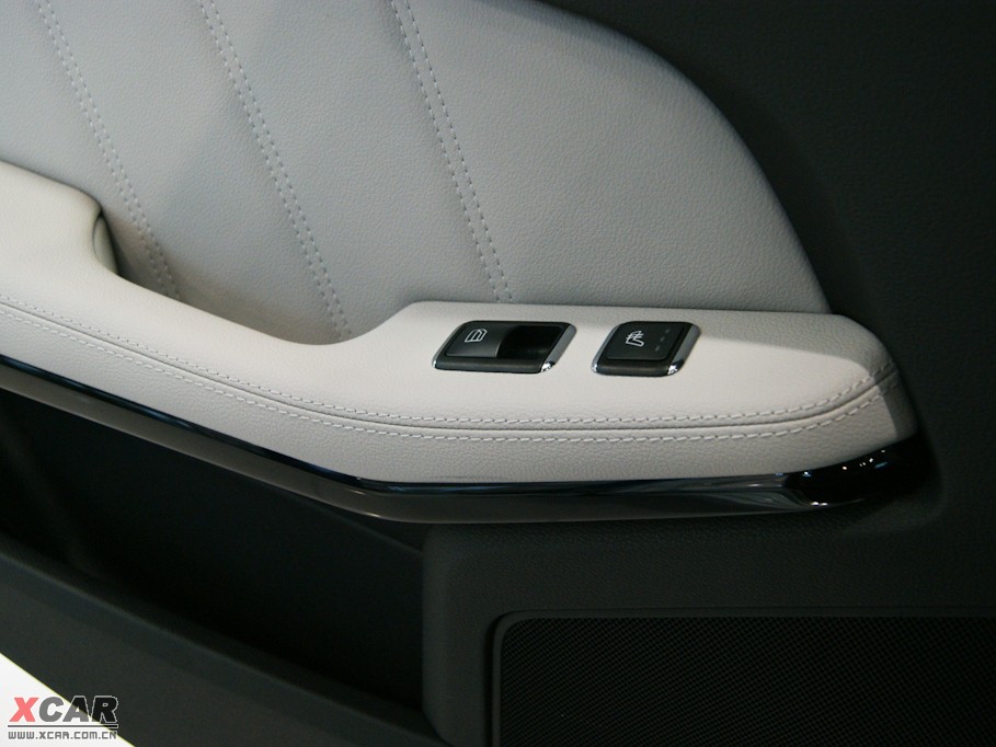 2009YE(M) E 300 rа