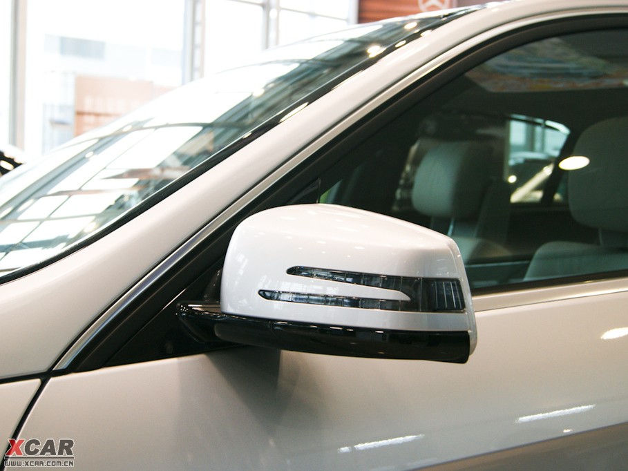 2009YE(M) E 300 rа