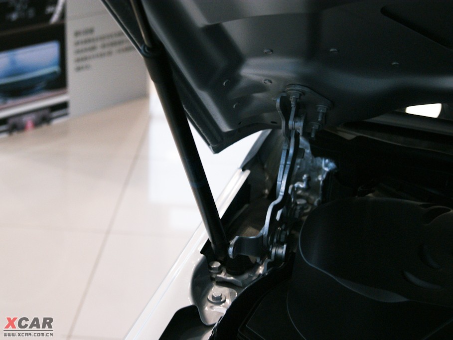 2009YE(M) E 300 rа