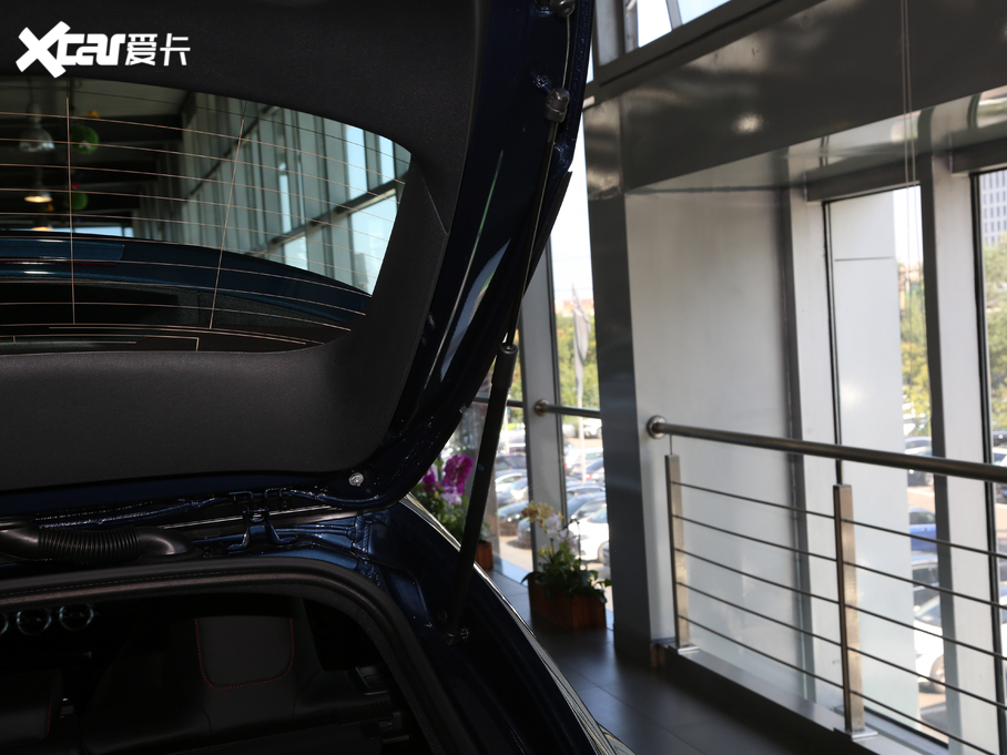 2020��YCLA�C��܇ CLA 200 Shooting Brake