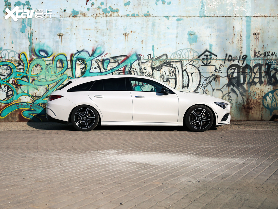 2020��YCLA�C��܇ CLA 260 4MATIC Shooting Brake