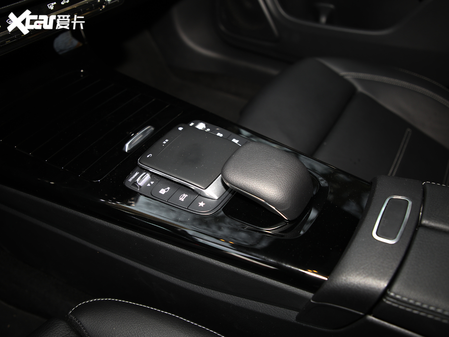 2020��YCLA�C��܇ CLA 260 4MATIC Shooting Brake