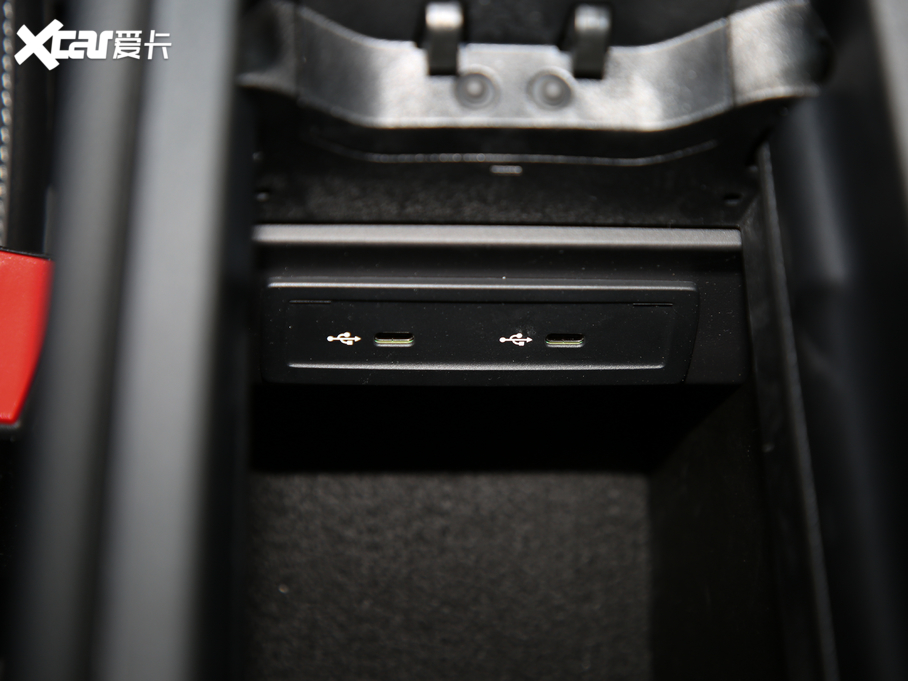 2020��YCLA�C��܇ CLA 260 4MATIC Shooting Brake