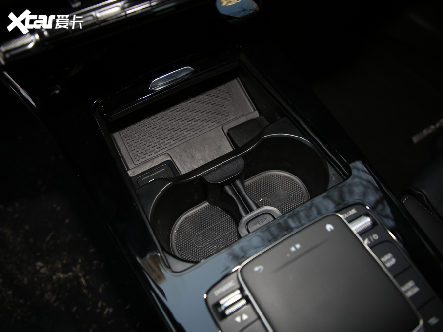 2020��YCLA�C��܇ CLA 260 4MATIC Shooting Brake