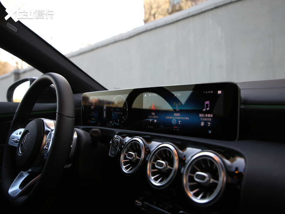 2020��YCLA�C��܇ CLA 260 4MATIC Shooting Brake