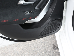 2020��CLA 200 Shooting Brake ���g����