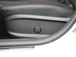 2020��CLA 200 Shooting Brake ���g����