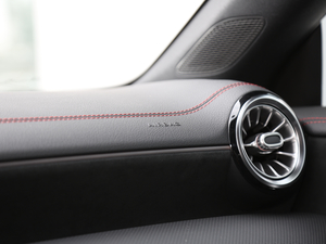 2020��CLA 200 Shooting Brake ���g����