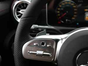 2020��CLA 200 Shooting Brake �п؅^