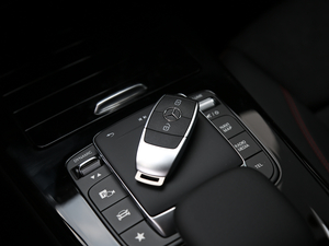 2020款CLA 200 Shooting Brake 车钥匙