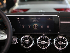 2020��CLA 200 Shooting Brake �п��_(t��i)�@ʾ��