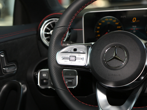 2020��CLA 200 Shooting Brake �п؅^(q��)