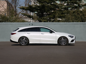 2020��CLA 260 4MATIC Shooting Brake ���w���^