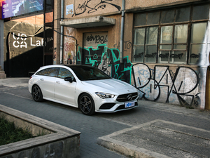 2020��CLA 260 4MATIC Shooting Brake ���w���^