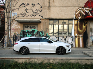 2020��CLA 260 4MATIC Shooting Brake ���w���^