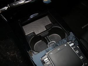 2020��CLA 260 4MATIC Shooting Brake ���g����