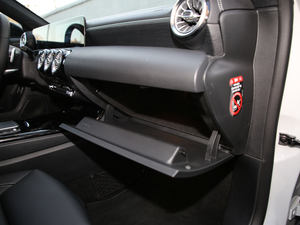 2020��CLA 260 4MATIC Shooting Brake ������