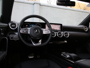 2020��CLA 260 4MATIC Shooting Brake �п؅^