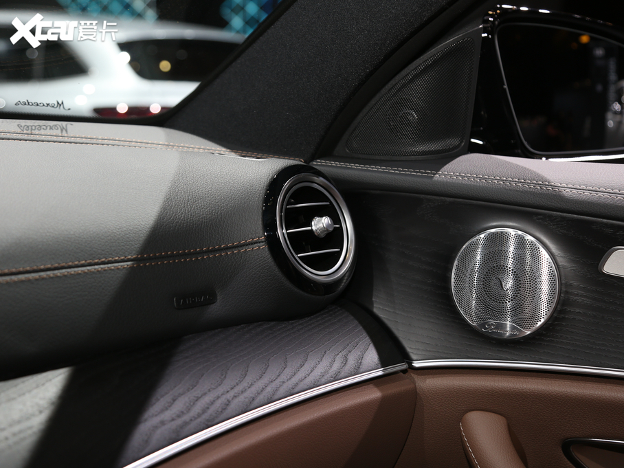 2021YE(M) E 300 \Ӱ