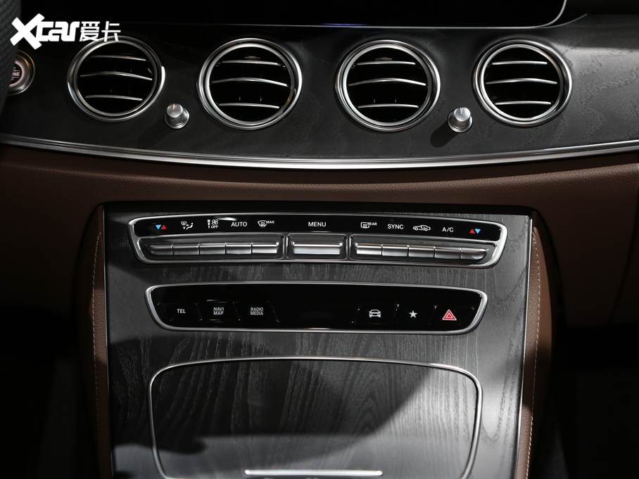 2021YE(M) E 300 \Ӱ