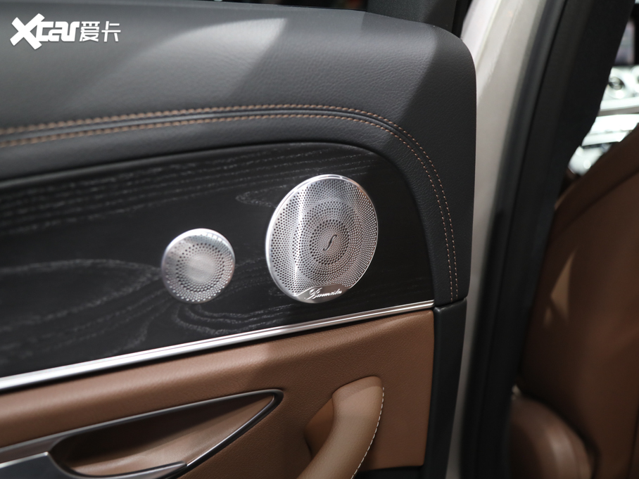 2021YE(M) E 300 \Ӱ