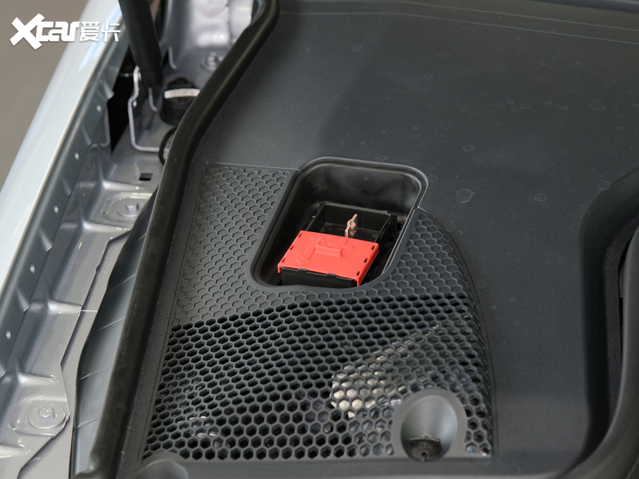 2021YE(M) E 260 r\Ӱ