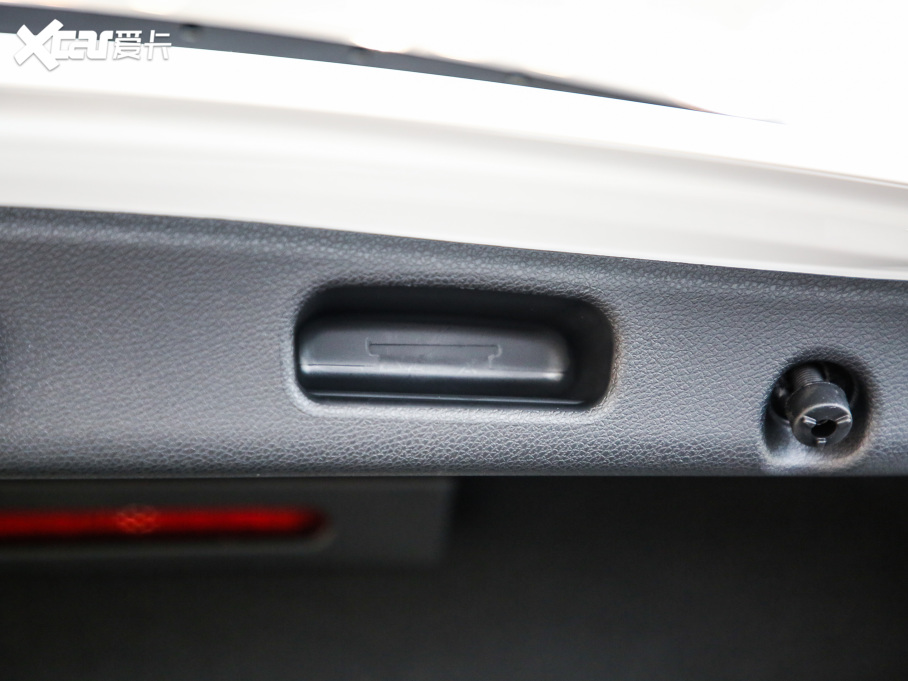 2021YE(M) Ŀ E 260 r\Ӱ