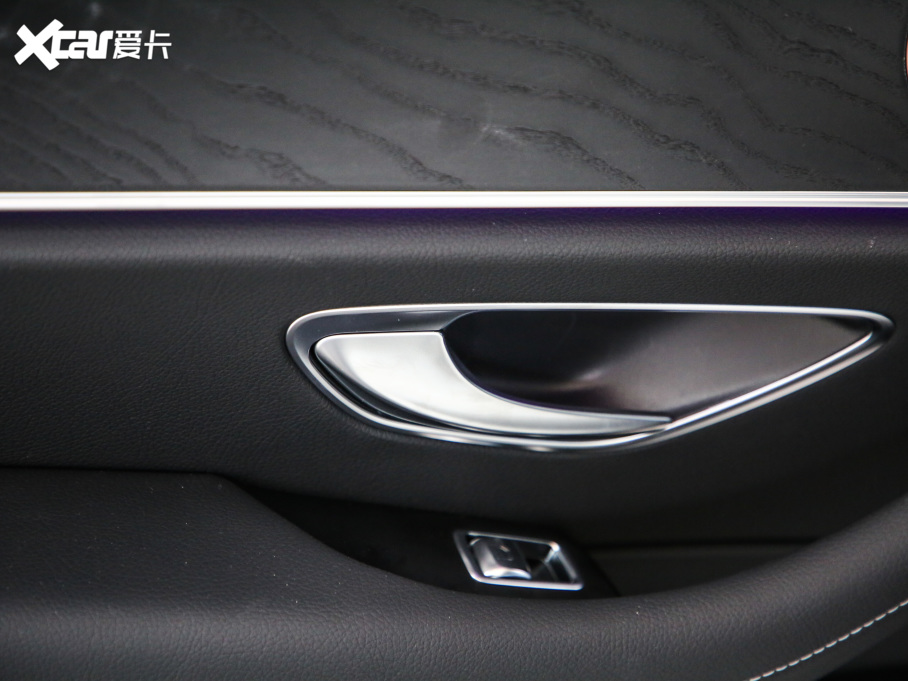 2021YE(M) Ŀ E 260 r\Ӱ