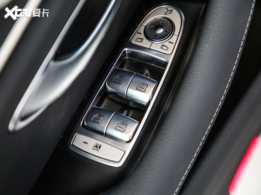 2021YE(M) Ŀ E 260 r\Ӱ