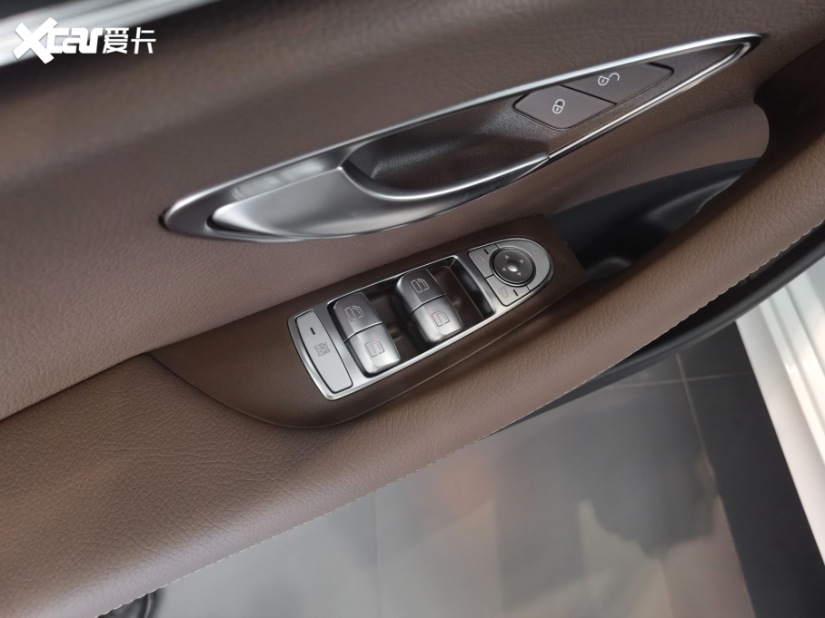 2021YE(j)(M(jn)) Ŀ E 300 \(yn)(dng)