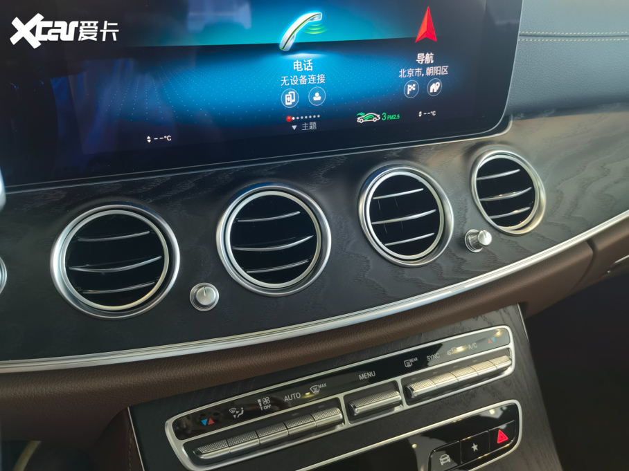 2021YE(M(jn)) Ŀ E 300 \Ӱ