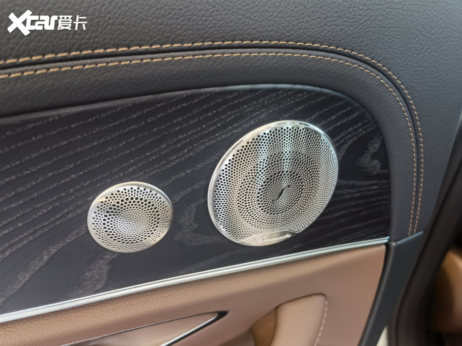 2021YE(M) Ŀ E 300 \Ӱ