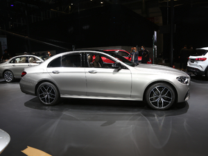 2021E 300 \Ӱ ȣ