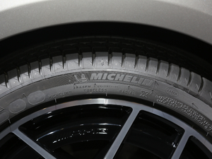 2021E 300 \Ӱ ݆̥Ʒ