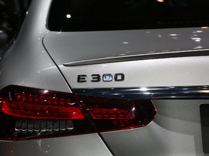 2021E 300 \Ӱ (x)(ji)^