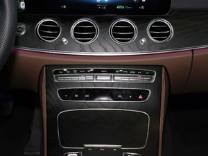 2021E 260 r\Ӱ п؅^(q)