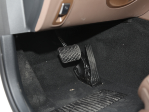 2021E 260 A\Ӱ п؅^