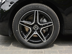 2021Ŀ E 260 A\Ӱ ݆Ȧ