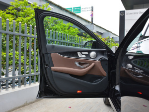 2021Ŀ E 260 A\Ӱ {λ܇T