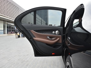 2021Ŀ E 260 A\Ӱ ܇T