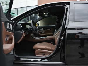 2021Ŀ E 260 A\Ӱ ǰſg