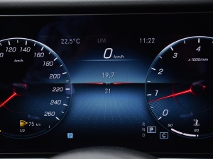 2021Ŀ E 260 A\Ӱ п؅^