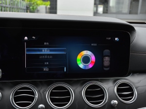 2021Ŀ E 260 A\Ӱ п؅^