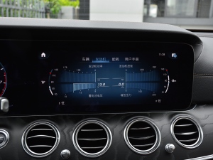 2021Ŀ E 260 A\Ӱ п؅^