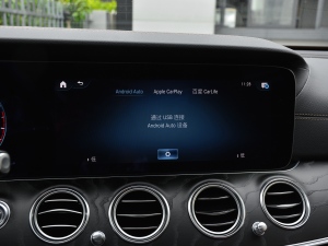 2021Ŀ E 260 A\Ӱ п؅^