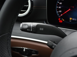 2021Ŀ E 260 A\Ӱ п؅^