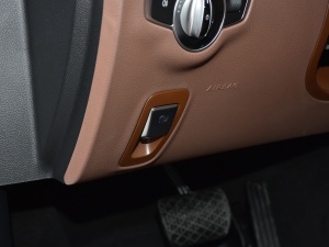 2021Ŀ E 260 A\Ӱ v܇Ƅ