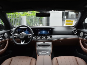 2021Ŀ E 260 A\Ӱ (ni)ȫ