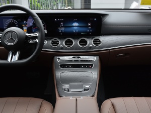 2021Ŀ E 260 A\Ӱ п_