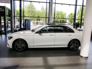 2021Ŀ E 260 r\Ӱ ȣ